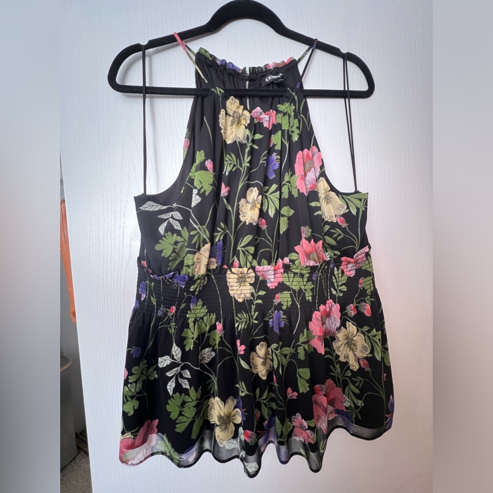 EXPRESS halter sleeveless top